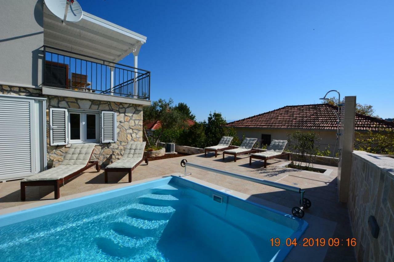 Sealodge - Luxe Villa, Private Pool, Mooring, Parking, Sea & Mountain View, At 150 M From Idyllic Private Beach Rogač Exterior foto
