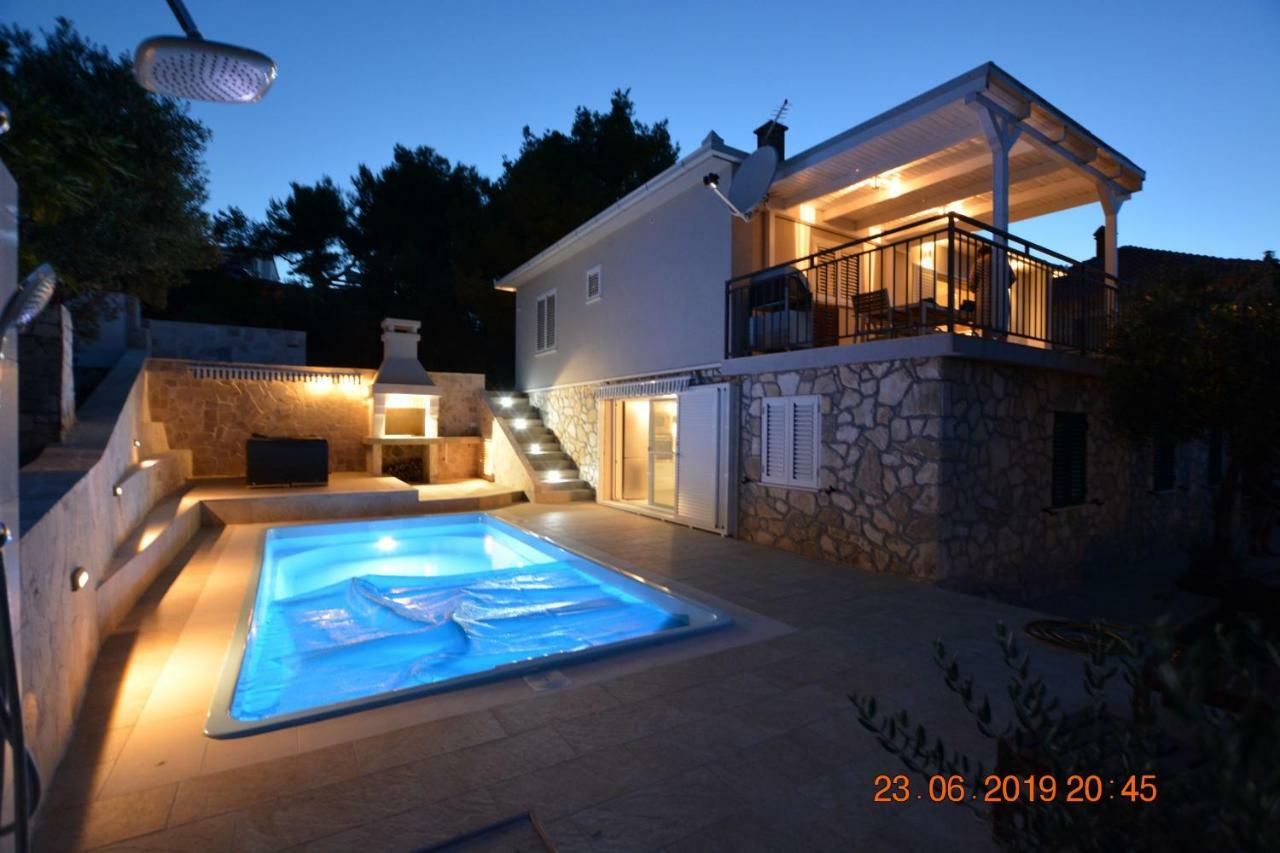 Sealodge - Luxe Villa, Private Pool, Mooring, Parking, Sea & Mountain View, At 150 M From Idyllic Private Beach Rogač Exterior foto